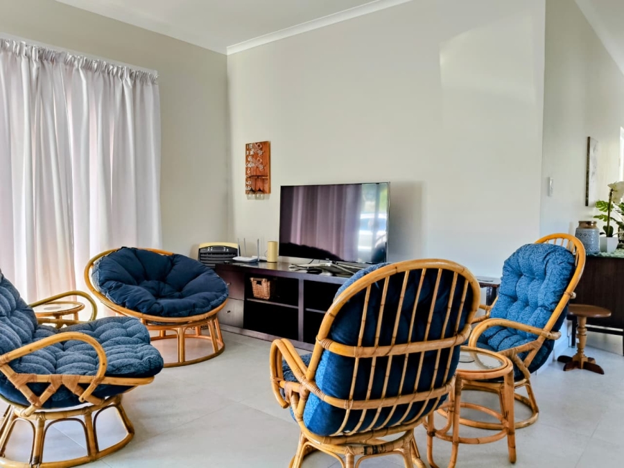 3 Bedroom Property for Sale in Wavecrest Eastern Cape